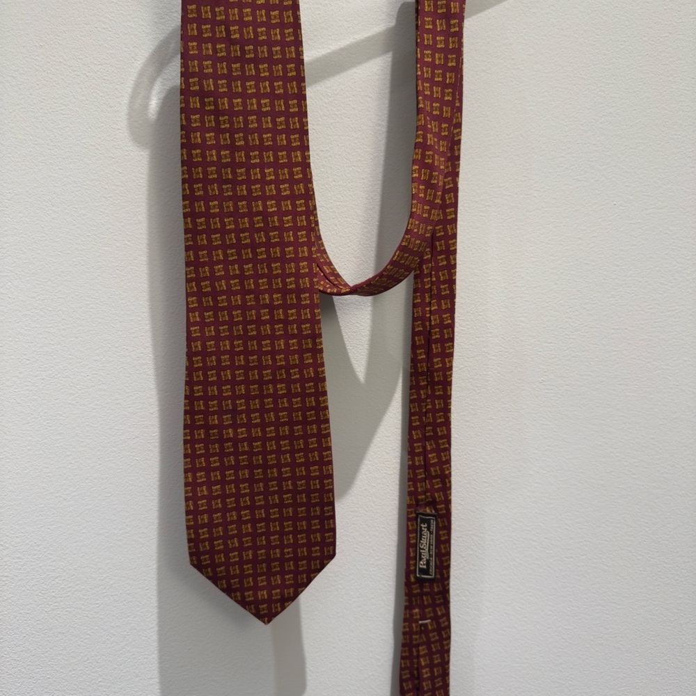 Paul Stuart Burgundy and Gold Designs Tie Made In USA 100% Silk